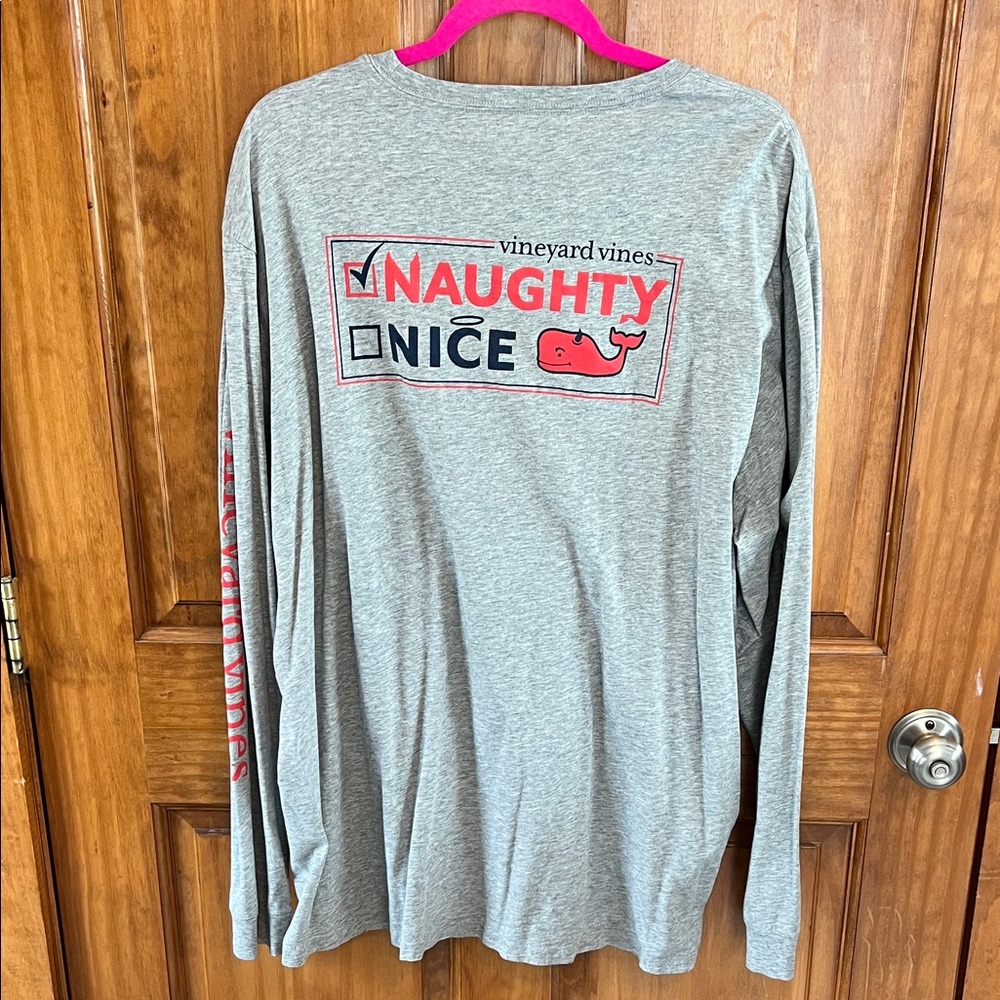 NWOT Vineyard Vines Gray Long-Sleeve 'Naughty / Nice' Graphic Tee with Red Whale
